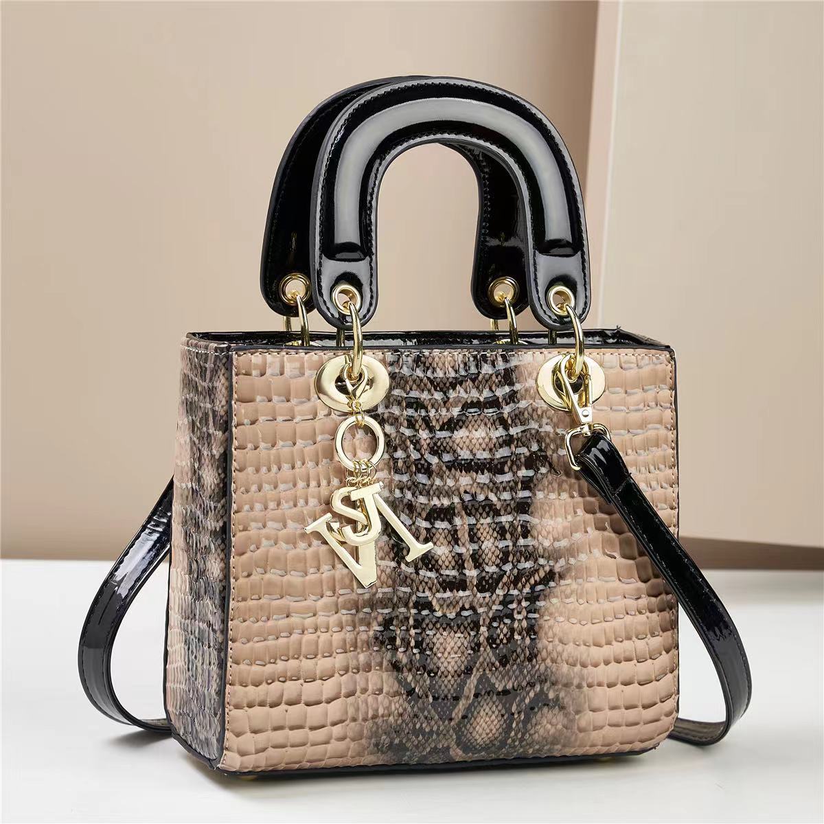 Sac bandoulière en PU pour femme avec motifs peau de serpent et clous