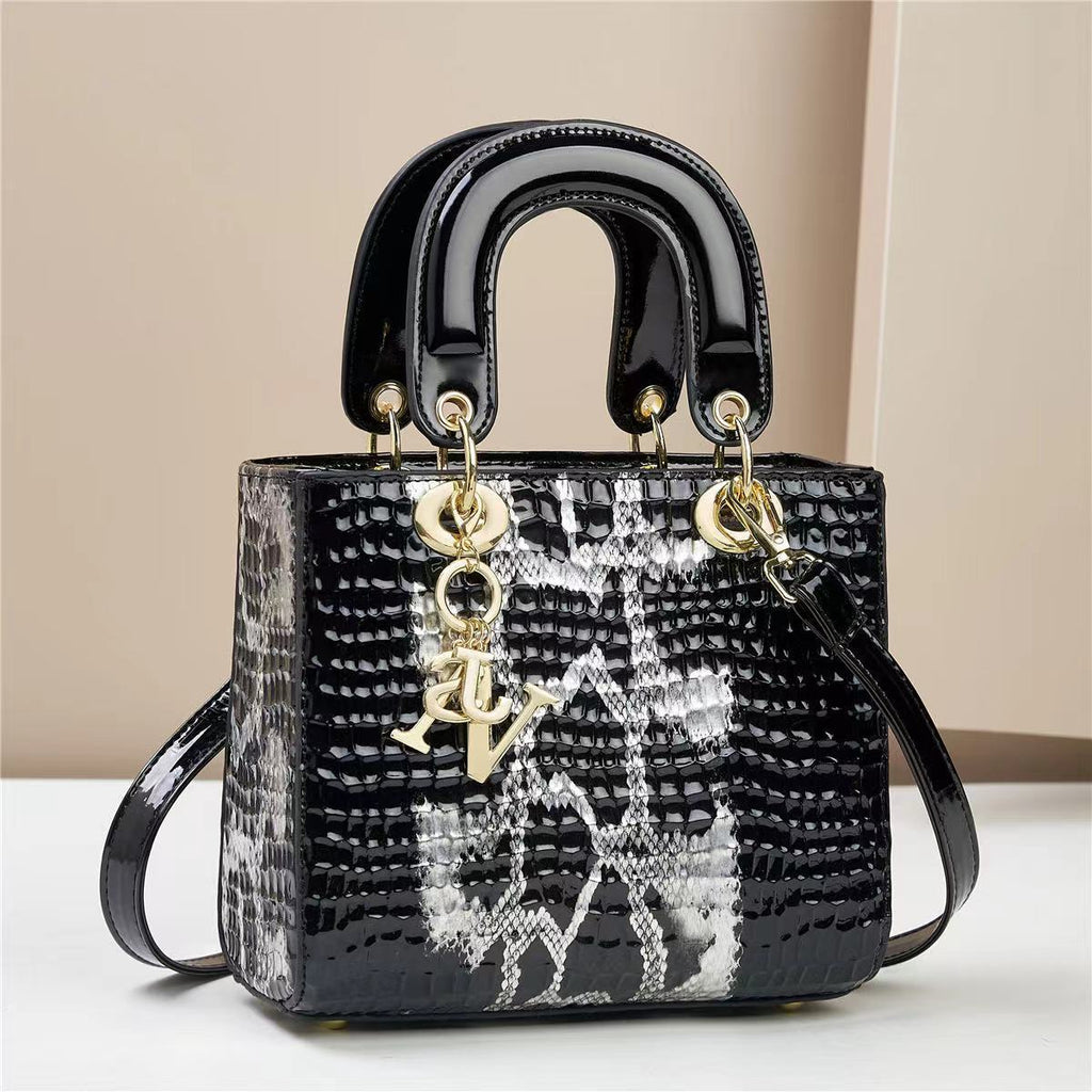 Sac bandoulière en PU pour femme avec motifs peau de serpent et clous