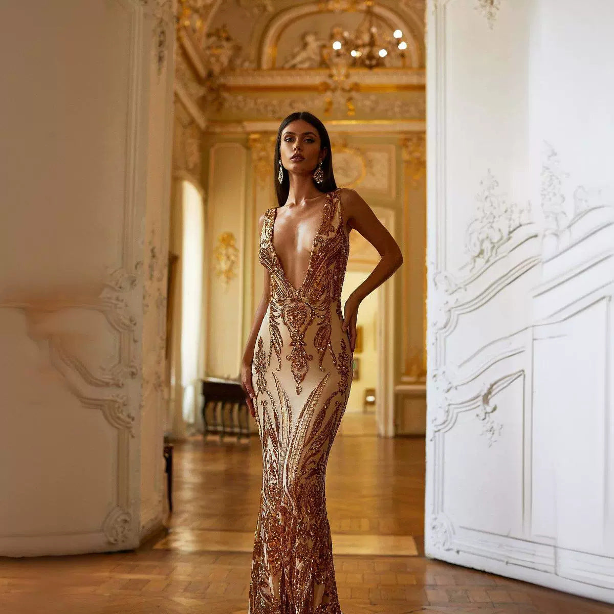 Female V-Neck Sleeveless Polyester Dress with Sequins for Wedding