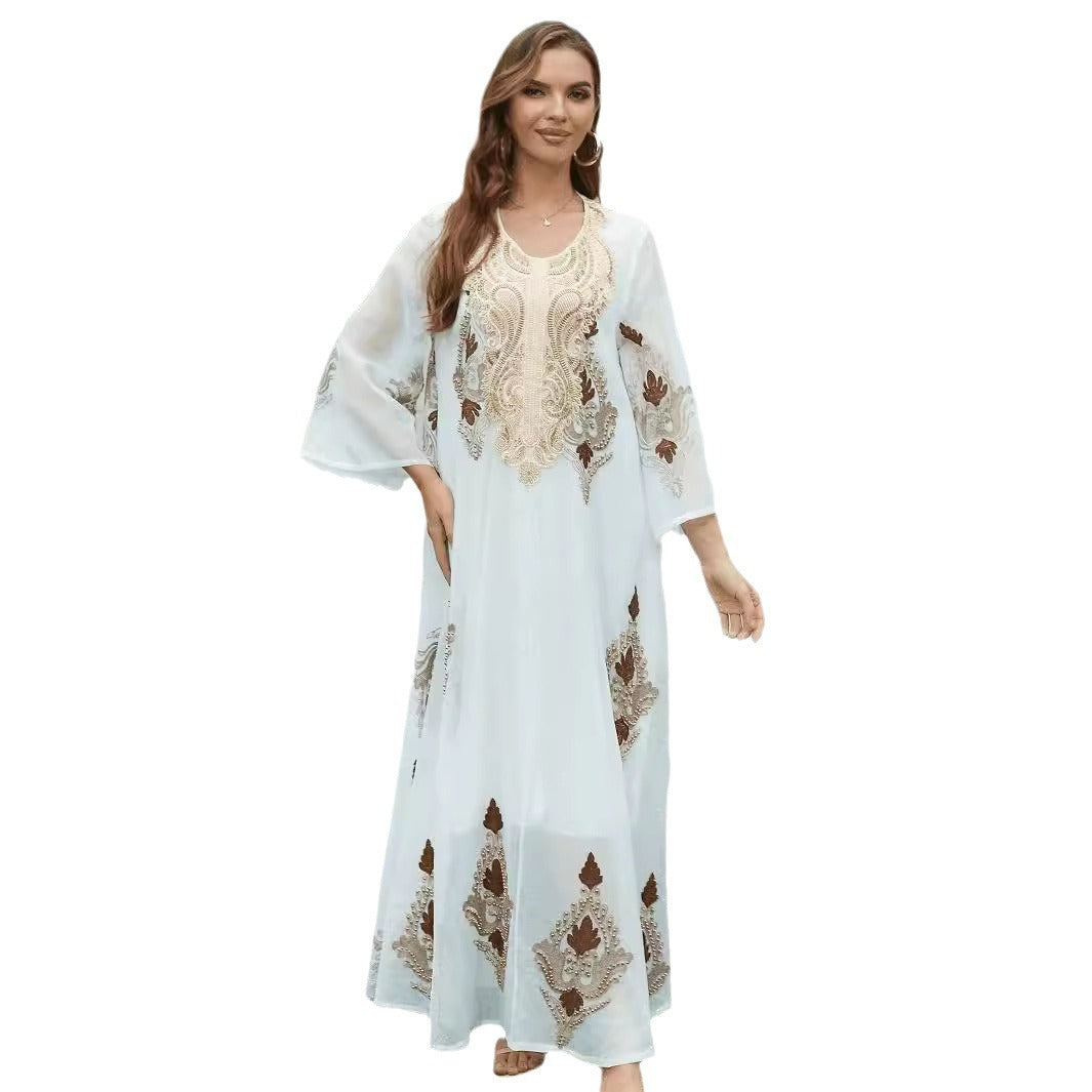 Robe blanche musulmane brodée en maille à manches longues