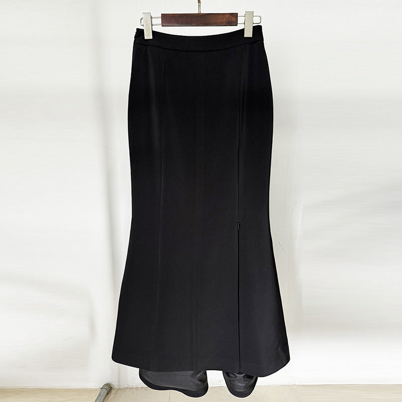 Ensemble tailleur jupe et veste orné de diamants pour femme