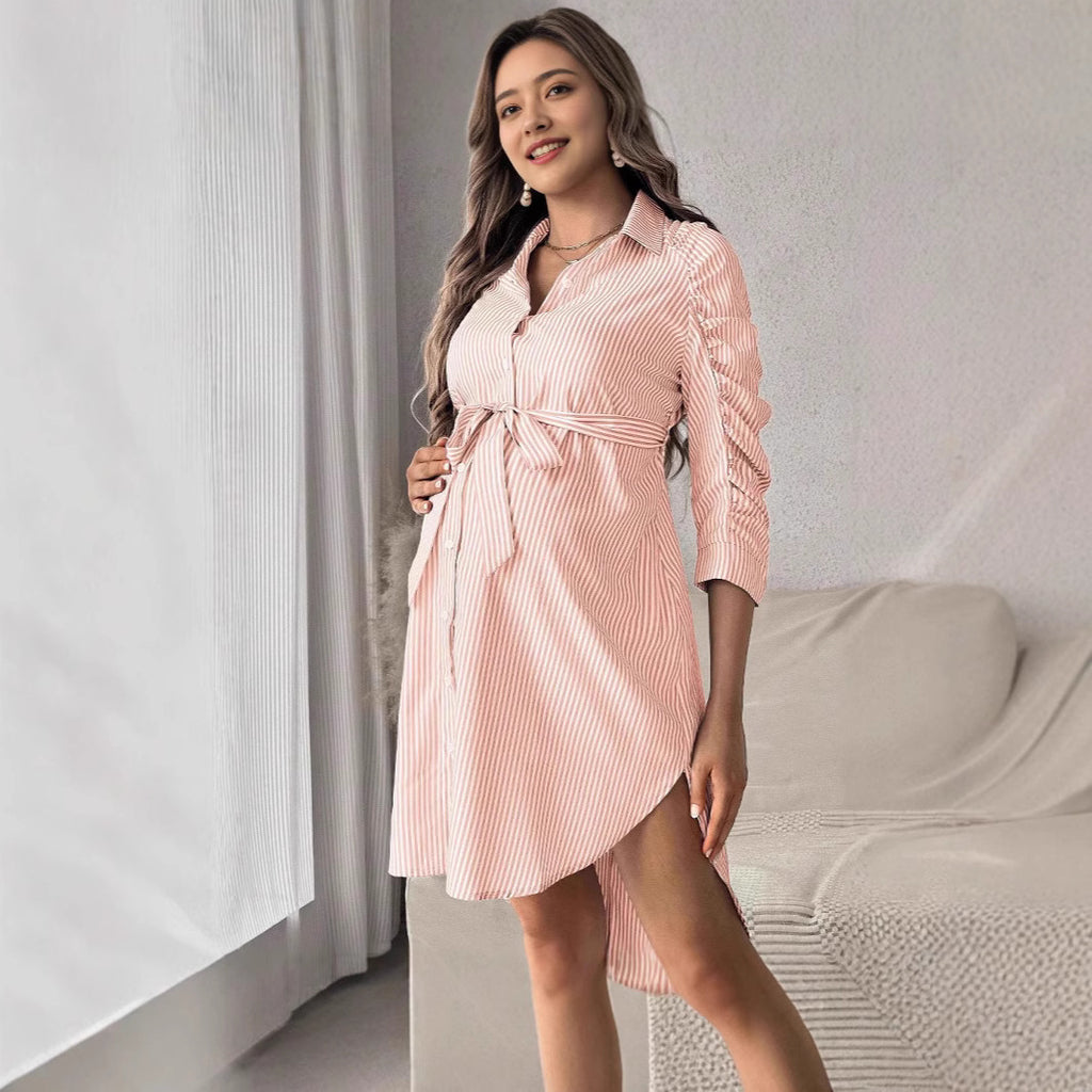 Robe de maternité décontractée à rayures et revers boutonnée pour femme