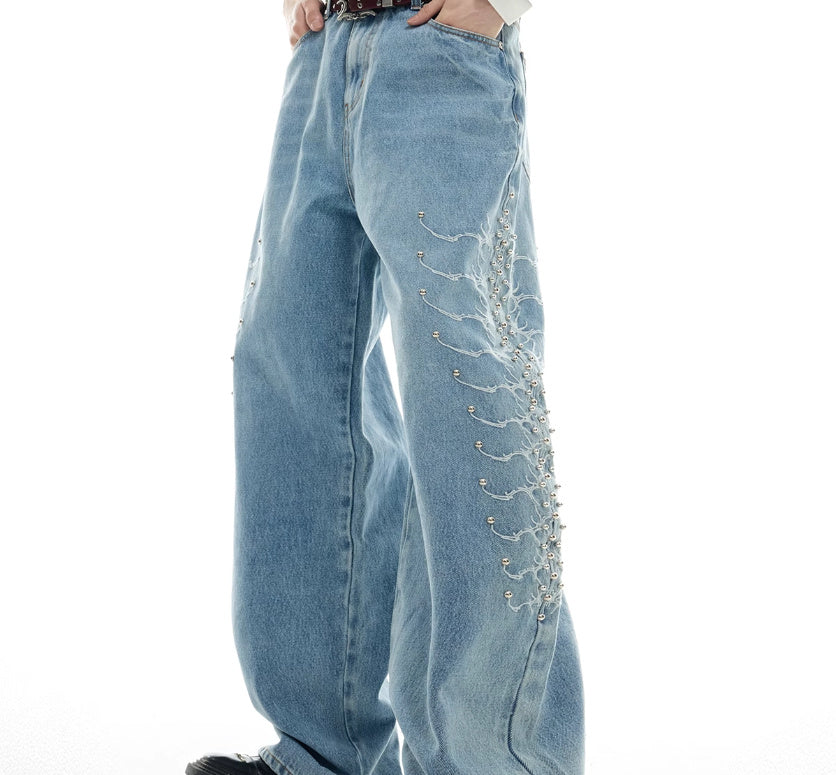 Jean délavé rétro avec rivets métalliques