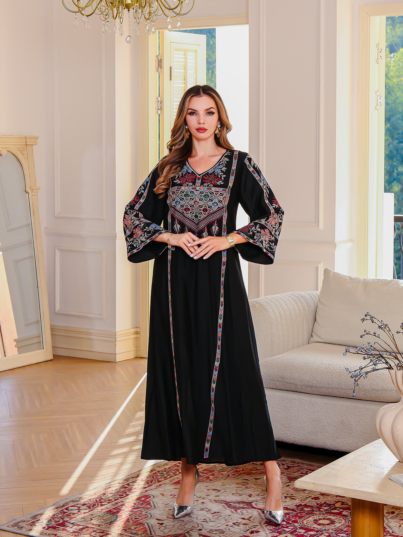 Robe brodée en cristal autocollante pour femmes du Moyen-Orient