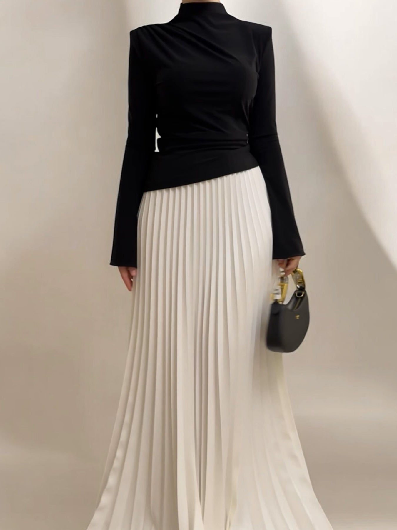 Turtleneck Solid Top & Contrasting Maxi Skirt Suit Polyester