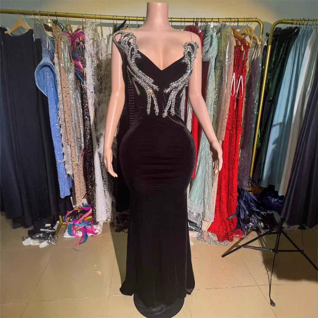 Robe longue noire moulante et bustier