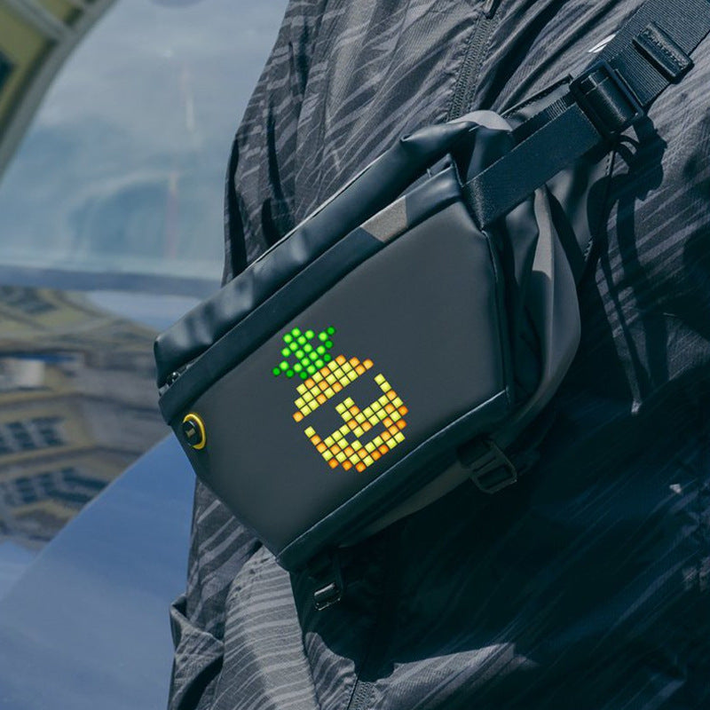 Sac bandoulière croisé homme à écran pixel LED noir 340x150x90mm