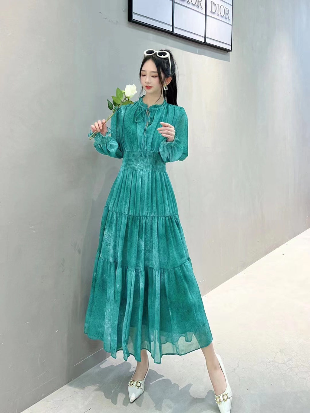 Robe de thé en mousseline élégante française mi-longue à manches bouffantes
