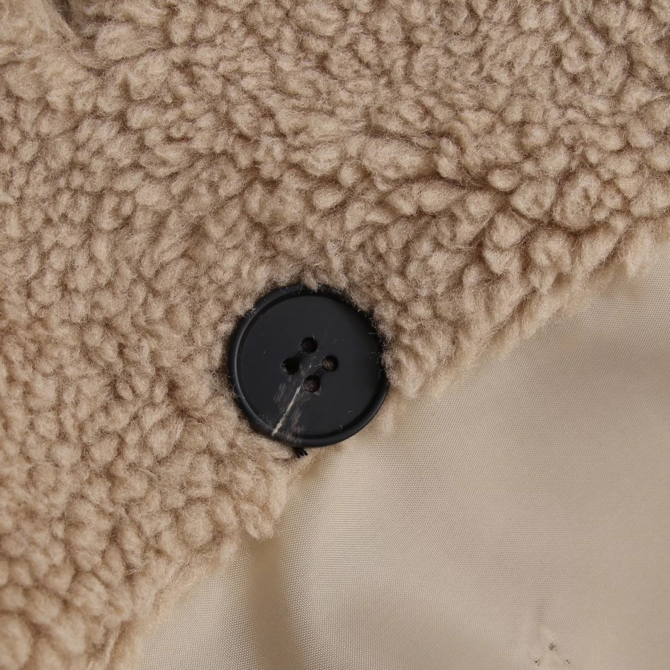 Manteau long en laine d'agneau pour femme