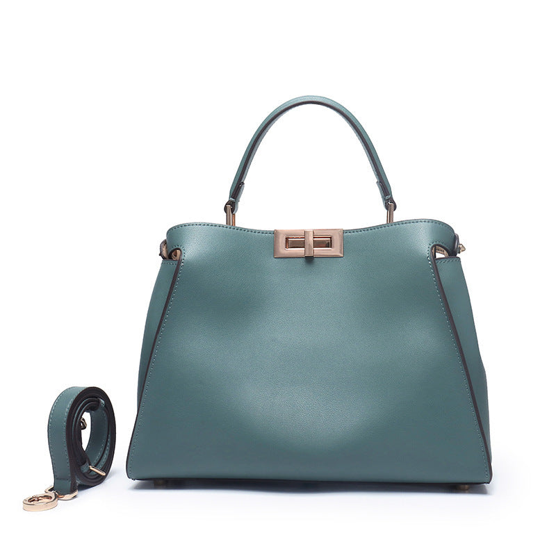 Sac à bandoulière en cuir grand format pour femme avec fermeture à verrou