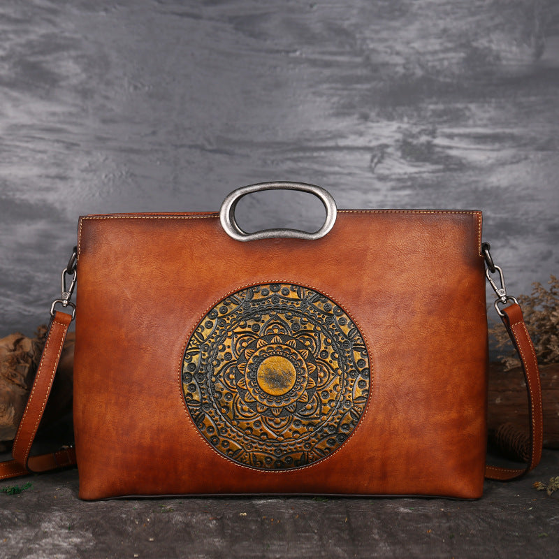 First Layer Cowhide Polished Retro Large Capacity Women’s Totem Handbag