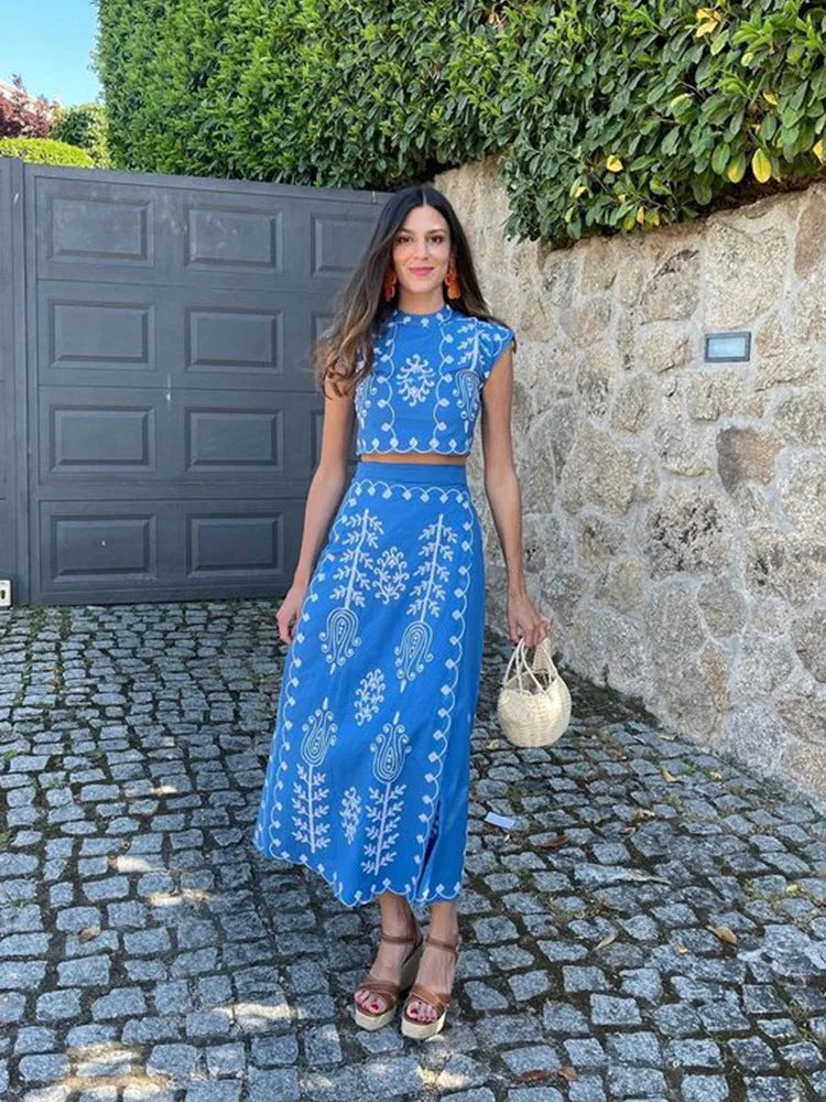 Robe de vacances deux pièces imprimée mode en blanc, bleu et vert clair