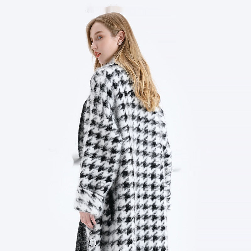 Long manteau de fourrure de vison épaisse noire et blanche pour femme