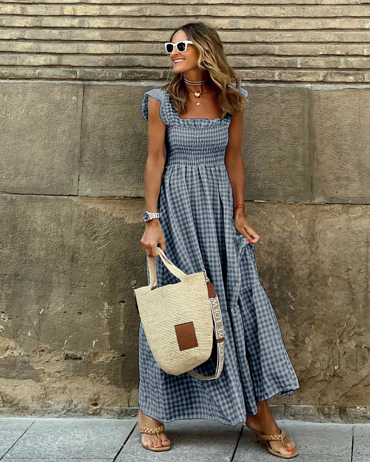 Robe de plage sans manches plissée à volants et motif à carreaux d'été pour femme