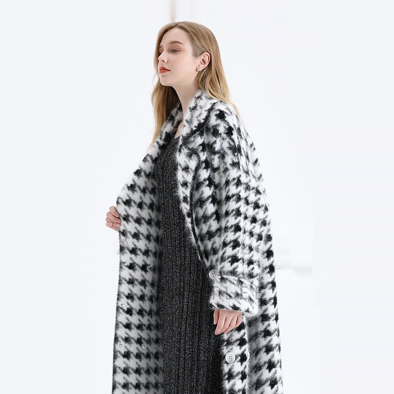 Long manteau de fourrure de vison épaisse noire et blanche pour femme