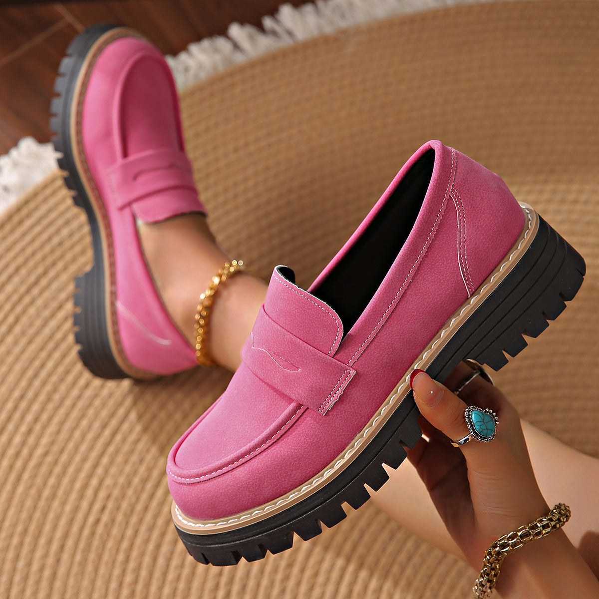 Women's Retro Solid Color Plus Size Casual Platform Shoes with Mid Heel