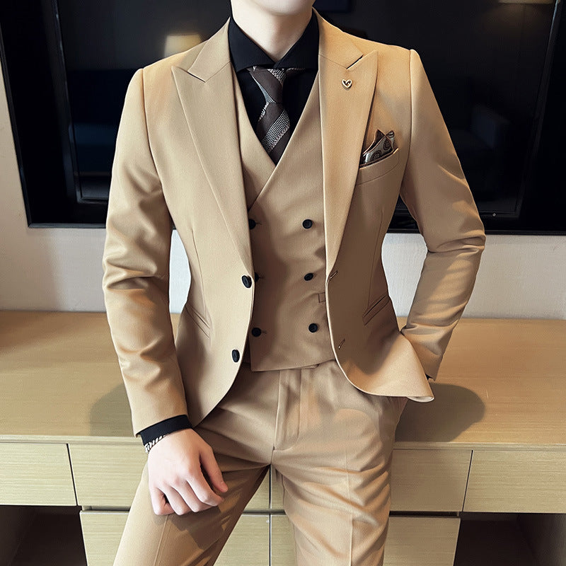 Costume trois pièces coupe slim à double boucle et couleur unie