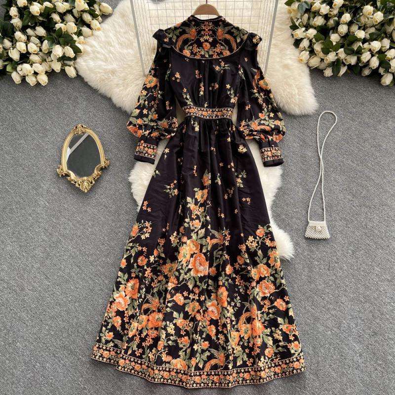 Women's Loose French Retro Floral Apricot Black Dress