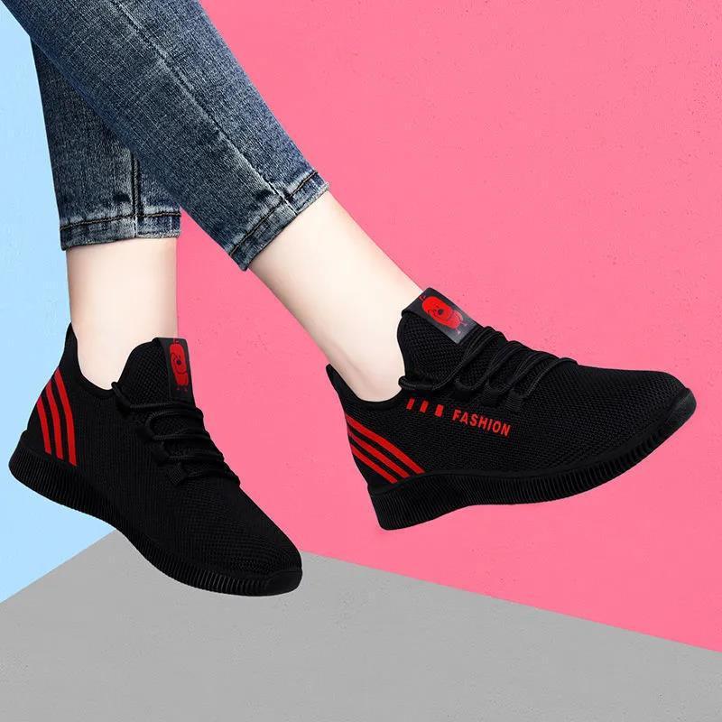 Casual Soft Sole Running Shoes with Coconut Design