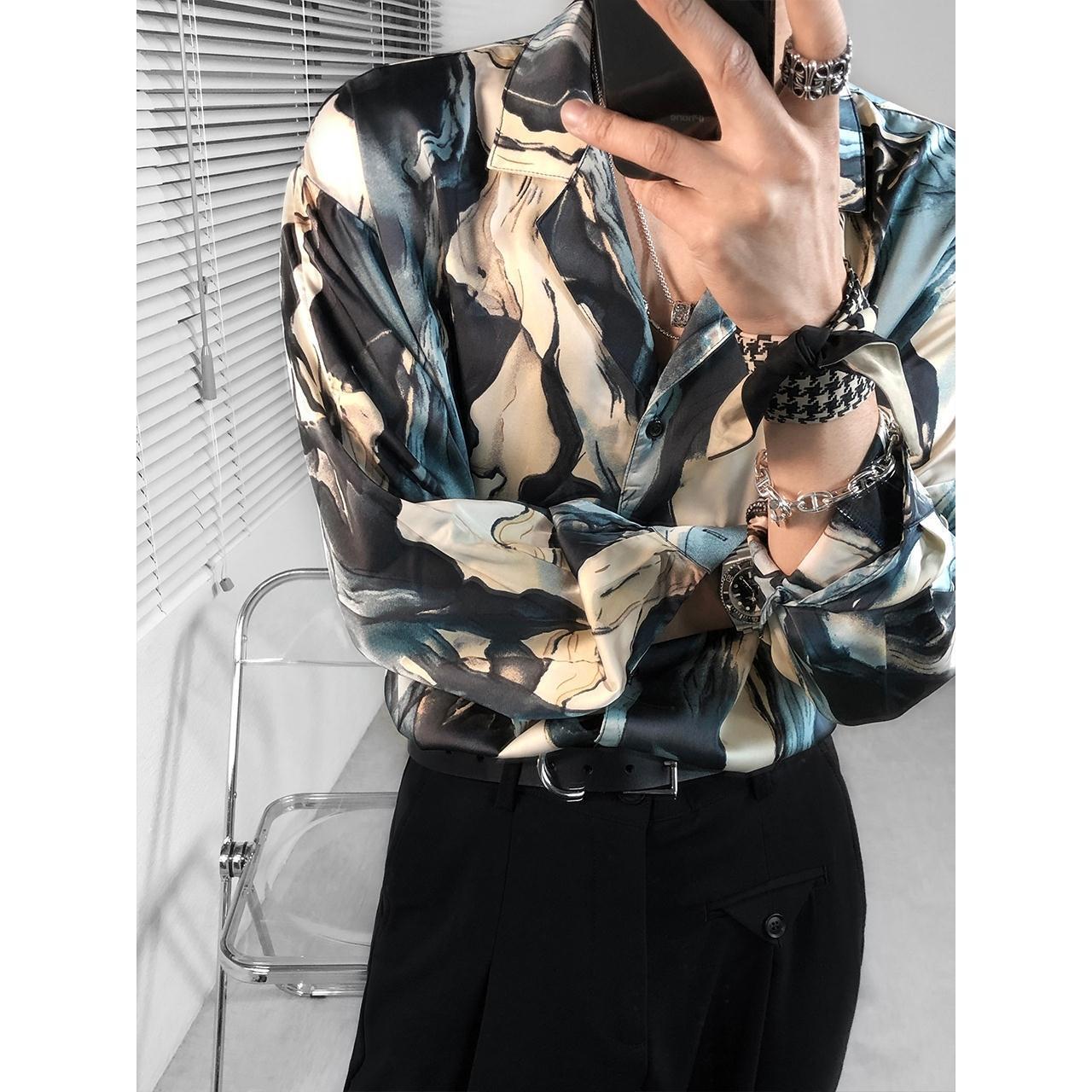 Chemise tendance rétro ample à manches longues à motif floral pour hommes