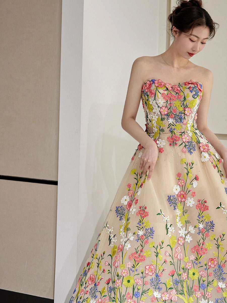 Jupe à volants brodée de fleurs pour femme