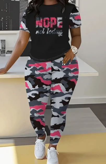 Women's  Printed Round Neck T-Shirt And Leggings Set