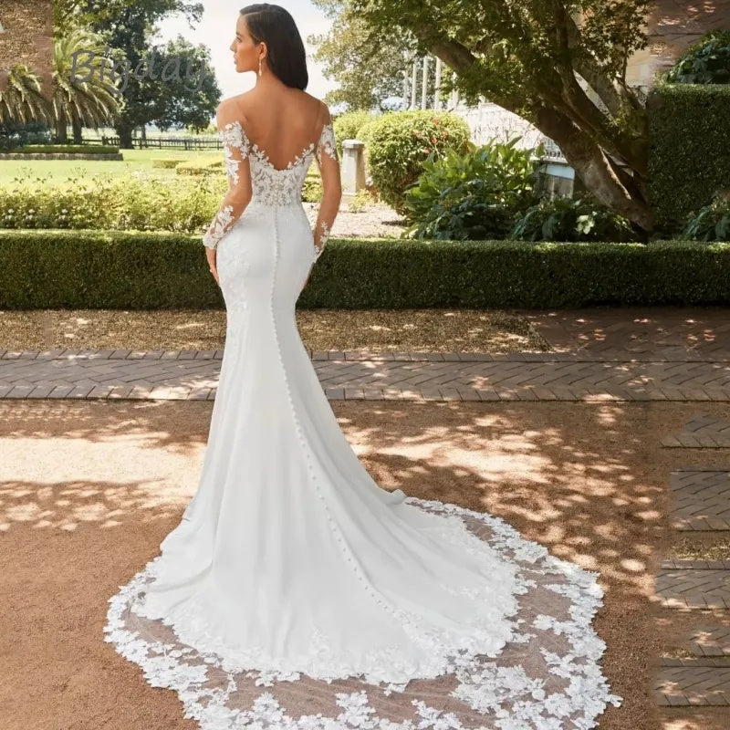 Elegant Sweetheart Mermaid Wedding Dress with Long Lace Sleeves