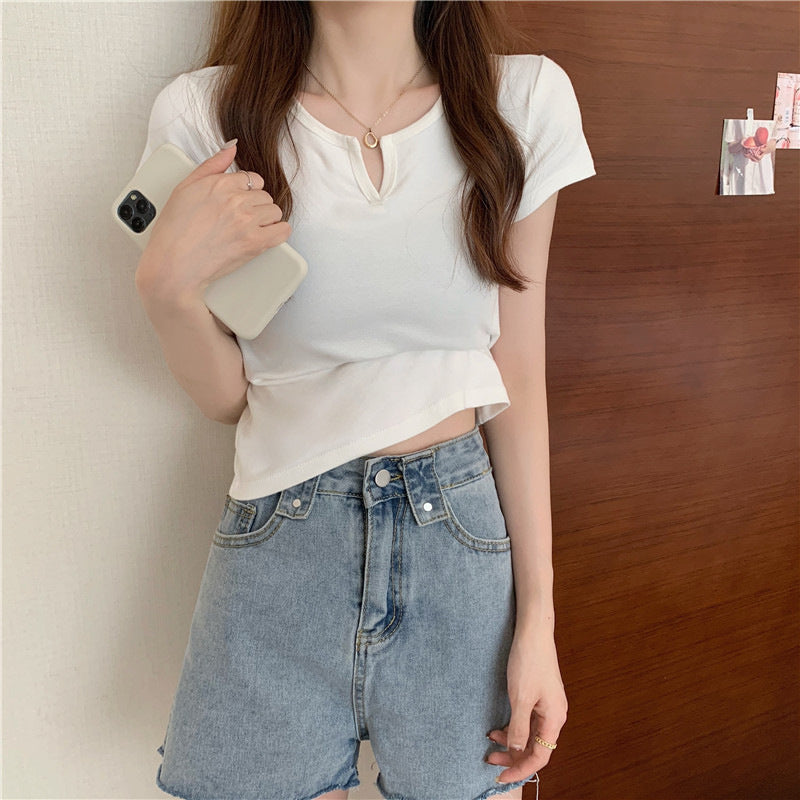 Women's Slim Fit Midriff-Baring Short Sleeve T-Shirt in Milk Silk