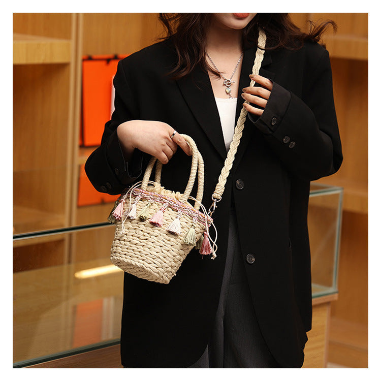 Tassel Straw Woven Bucket Bag with Single Shoulder Strap