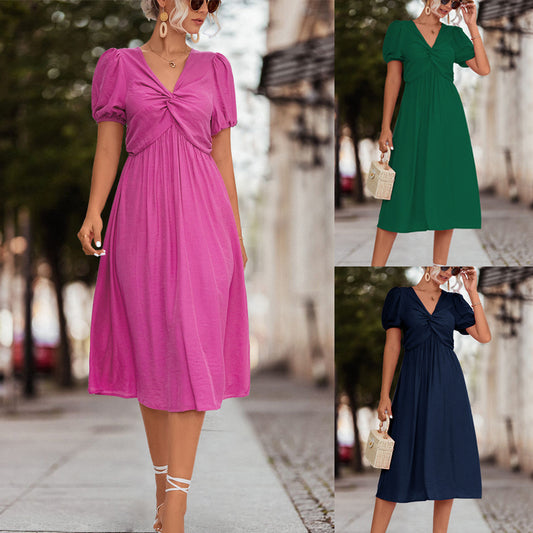 Short Sleeved Kink Dress With Leaf Edge