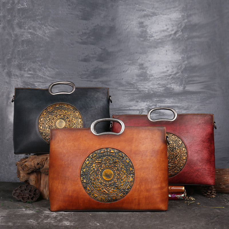 First Layer Cowhide Polished Retro Large Capacity Women’s Totem Handbag