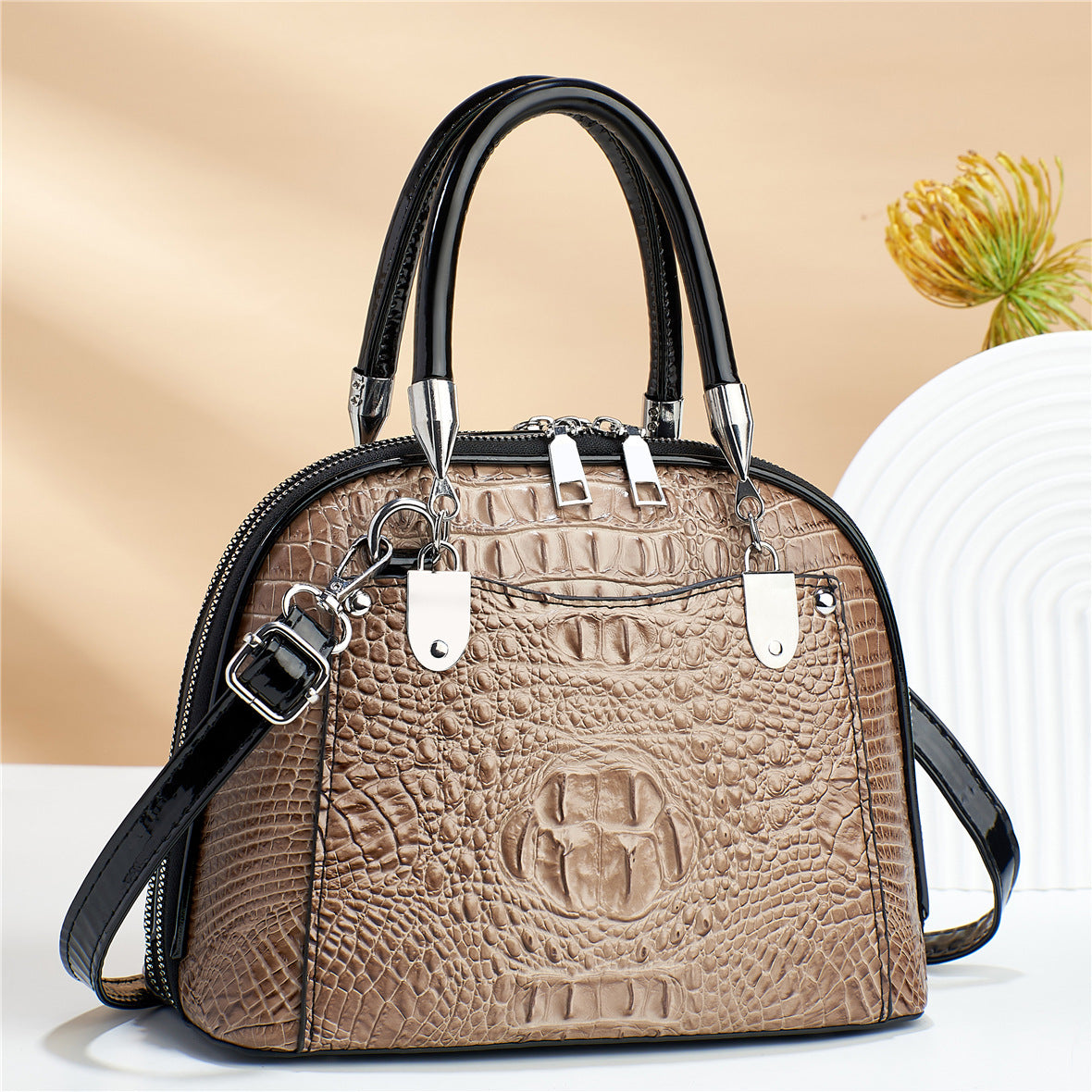 Women's Retro PU Handbag 25x12x20cm Crossbody Bag