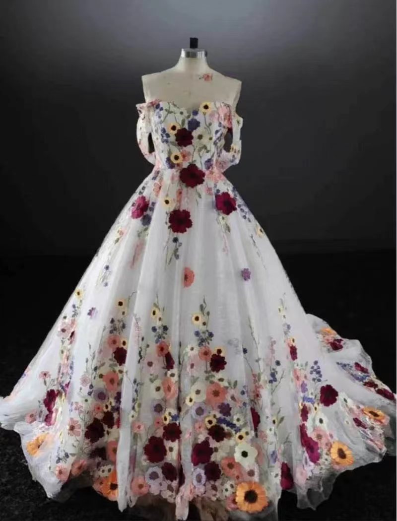Robe de banquet exquise en fil floral