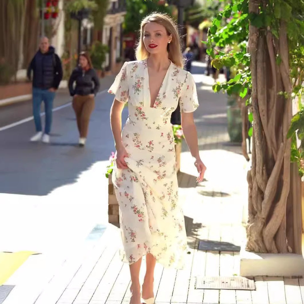 Robe française sexy amincissante à fleurs, décolleté plongeant et taille haute