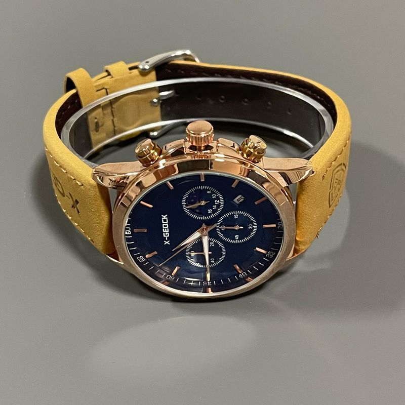 Quartz Built-In Battery Sports Watch for Men
