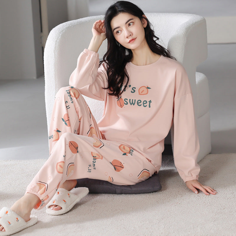 Ensemble pyjama femme doux et minimaliste pour le printemps et l'automne