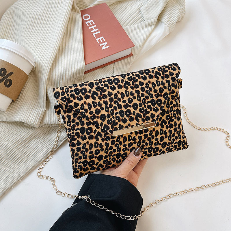 Leopard Canvas One-Shoulder Envelope Bag with Diagonal Chain Strap