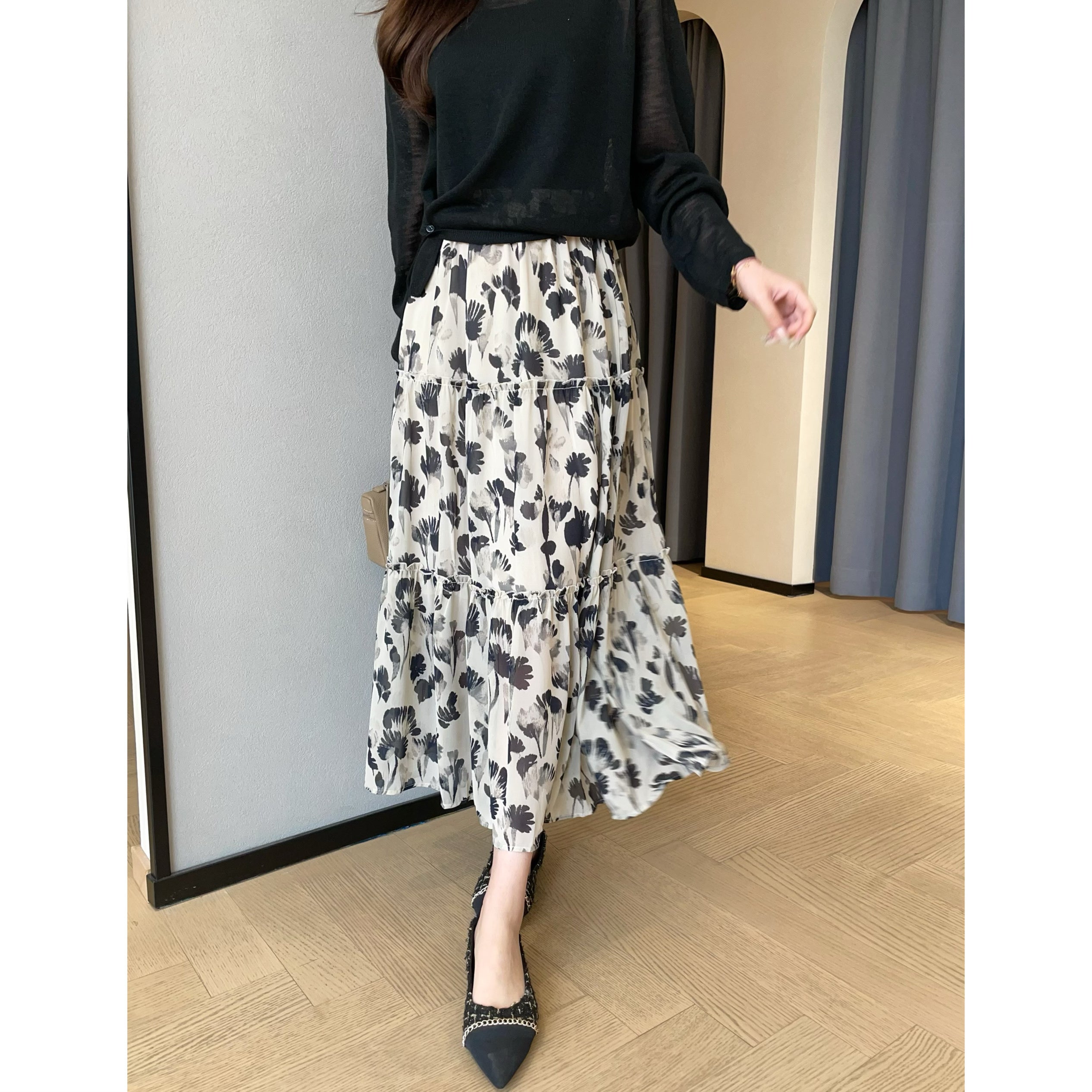 Elegant Romantic Ink Flower Printed Chiffon Skirt Mid-Length