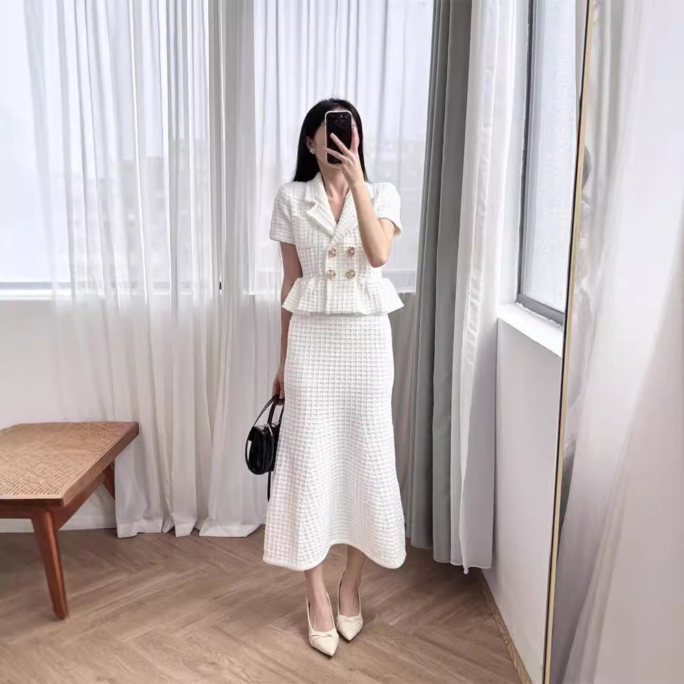 Classic Style Pure White V-neck Drill Buckle Dignified Hollow Knitted Dress