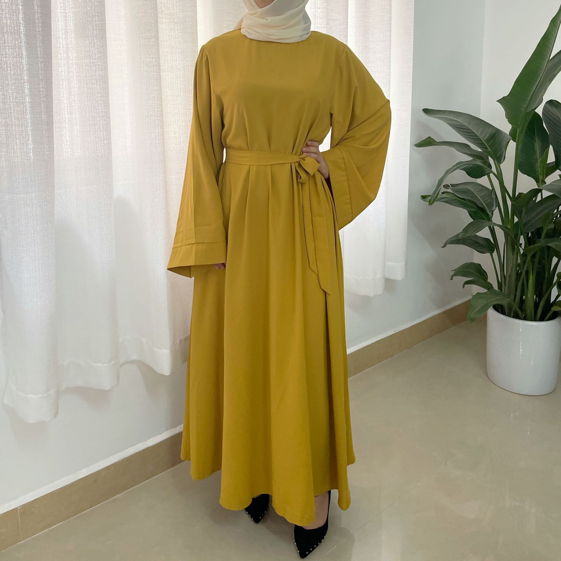 Plus Size Elegant Muslim Long Sleeve Dress with Zipper