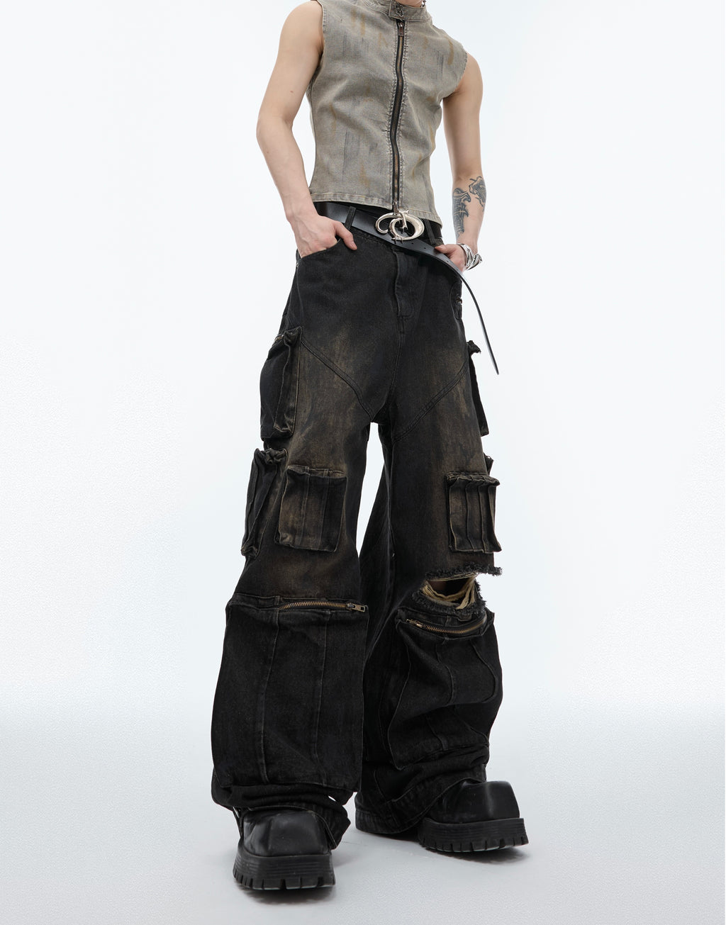 Distressed Multi-Pocket Hand-Painted Cotton Jeans