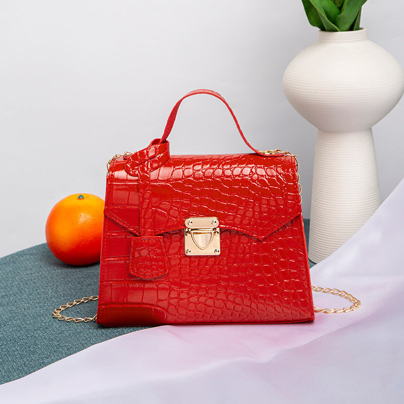 Street Fashion PU Crocodile Pattern Women's Handbag
