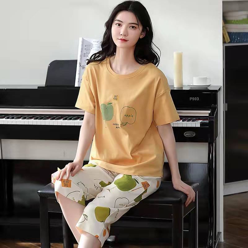 Women's Plus Size Short Sleeve Cropped Pajama Set Homewear