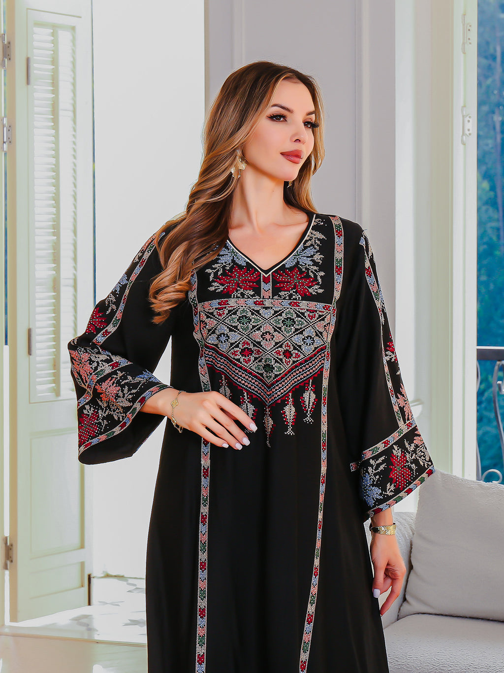 Robe brodée en cristal autocollante pour femmes du Moyen-Orient