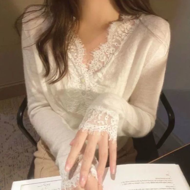 Plush Lace Stitching Slim White Long-Sleeve Autumn Top