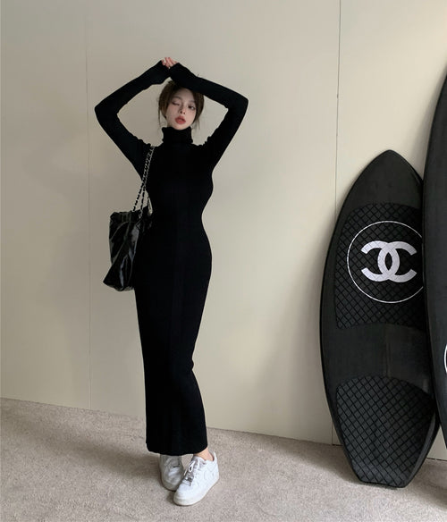 Womens Slim-Fit Black Knitted Turtleneck Mid-Length Dress