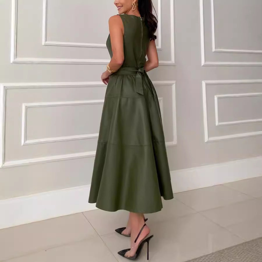 Salopette-jupe sans manches en similicuir vert olive avec fermeture éclair pour femme