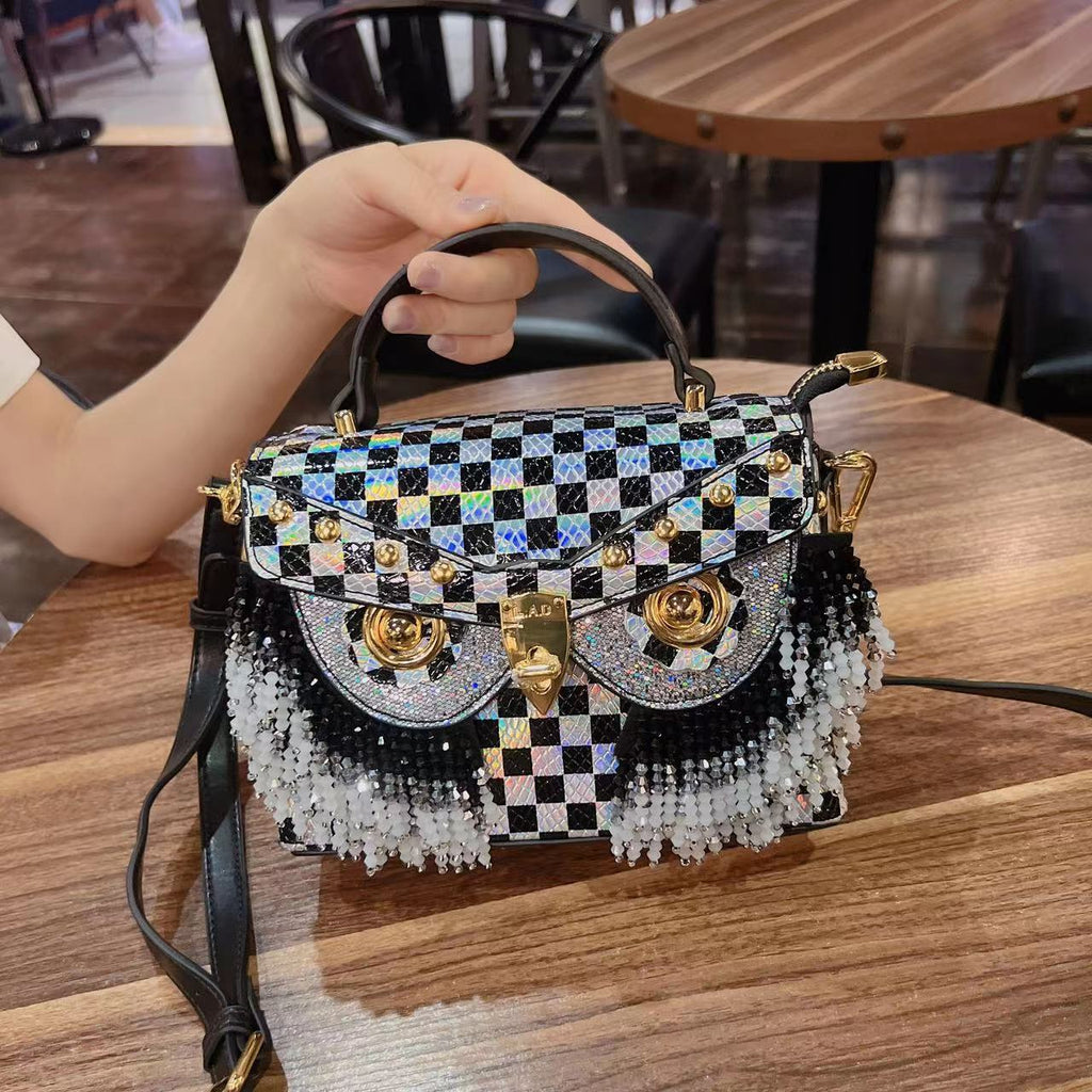 حقيبة كتف ماسية صغيرة بتصميم بومة