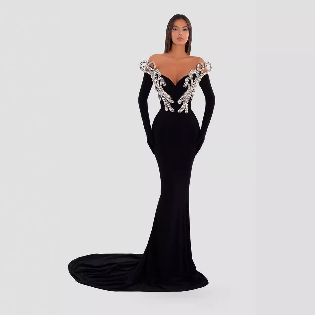 Robe longue noire moulante et bustier