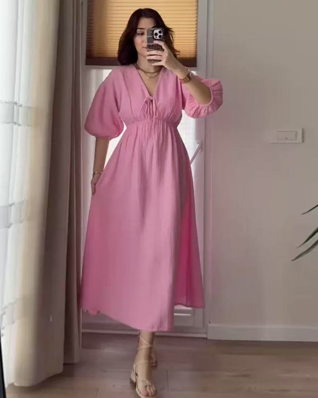 Women's Sweet V-Neck Puff Sleeve Short Dress in Multiple Colors